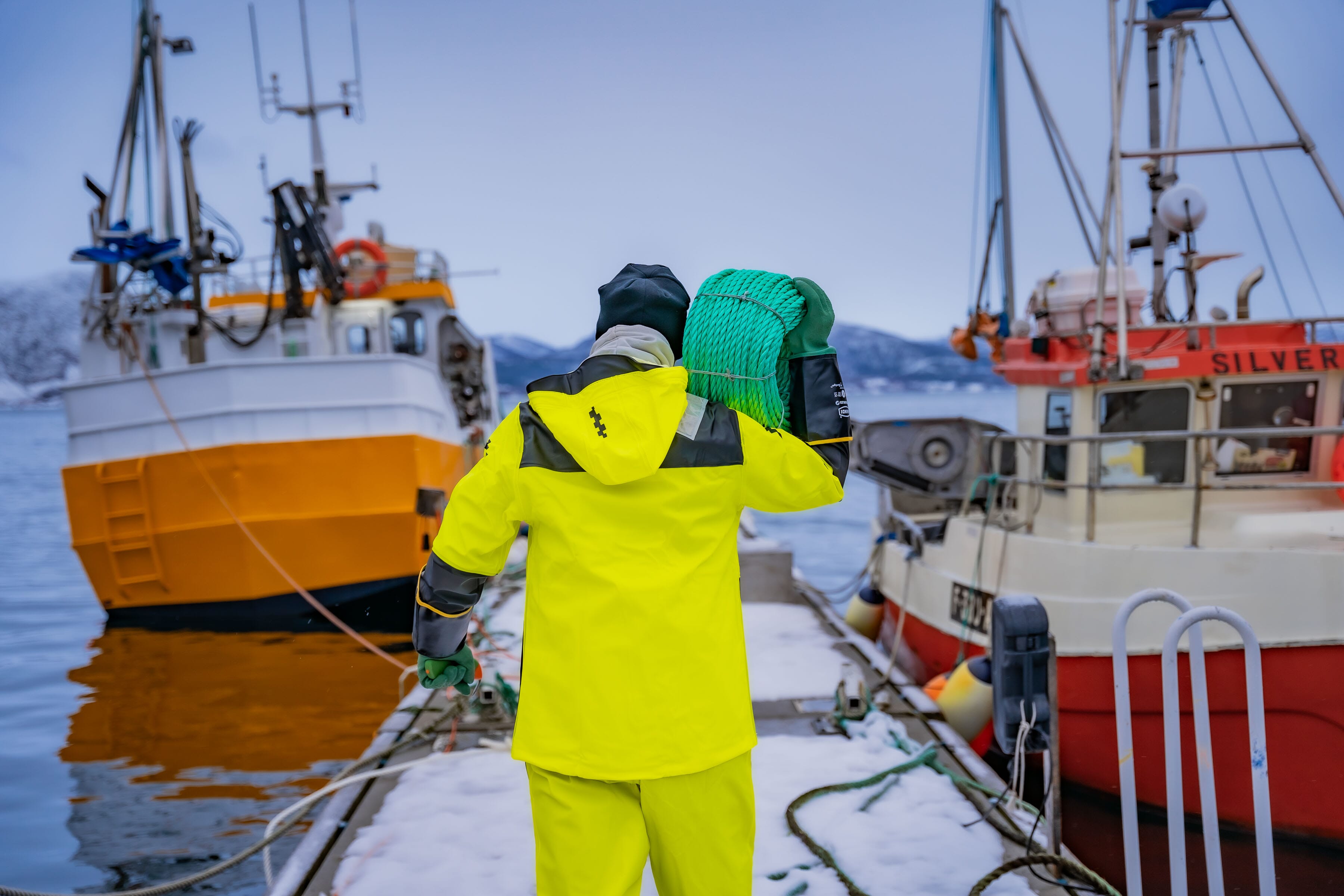 Fiskehansker og fiskeutstyr 5.jpg