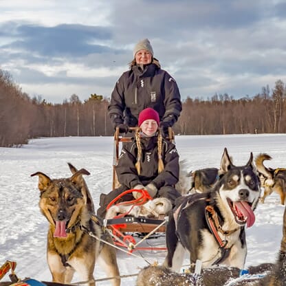Univern Kjeledress hos Trasti og Trine