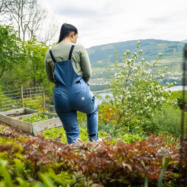 FLOR GOD SNEKKERBUKSE HAVBLÅ_bak.jpeg